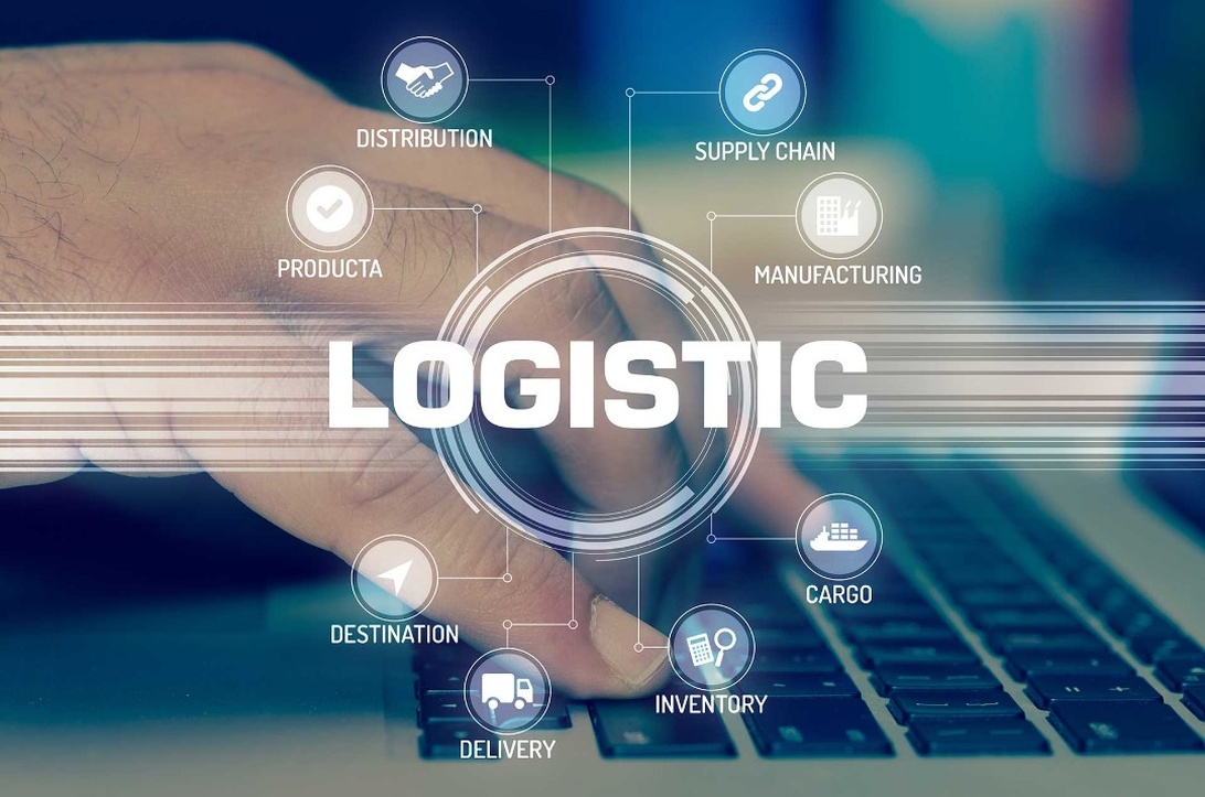 Digitale Infografik zu Logistiktechnologie-Konzepten mit einer Hand, die eine Tastatur berührt.